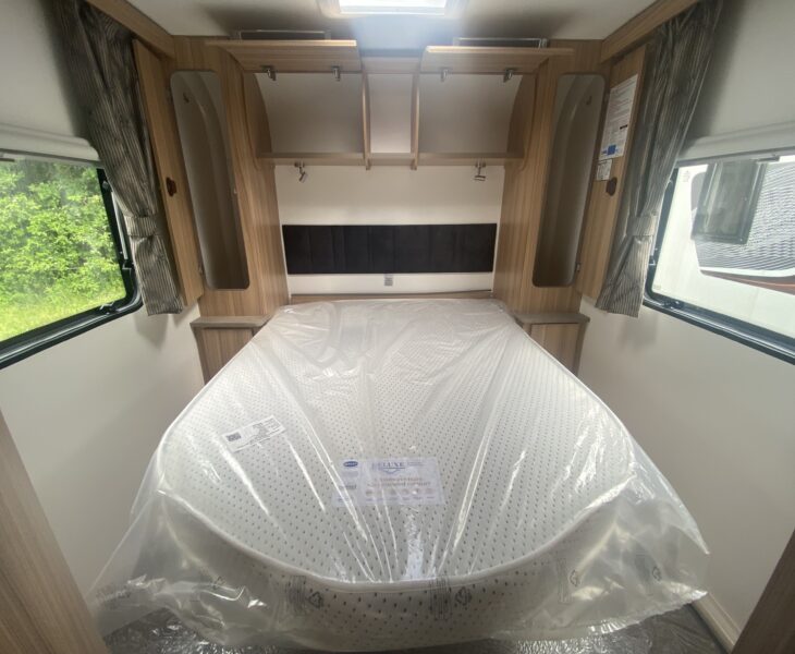 BAILEY PHOENIX GT75 640 2024 BED OUT