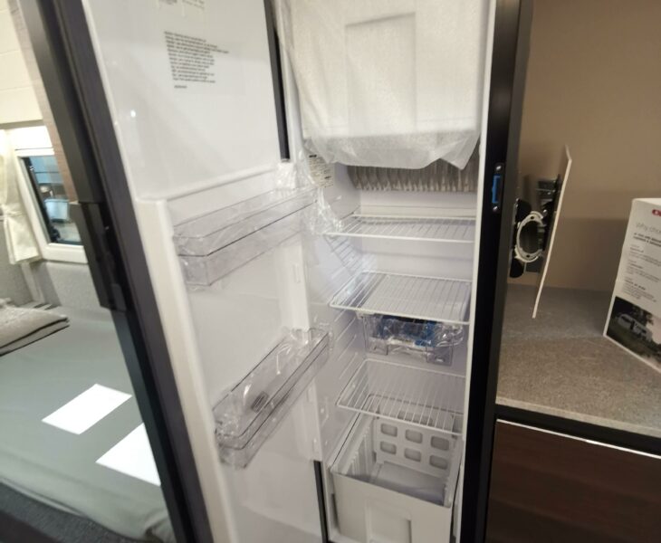 ADRIA ALPINA COLORADO 2023 LARGE FRIDGE