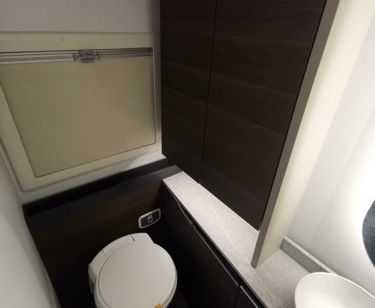 ADRIA ALPINA COLORADO 2023 WASHROOM