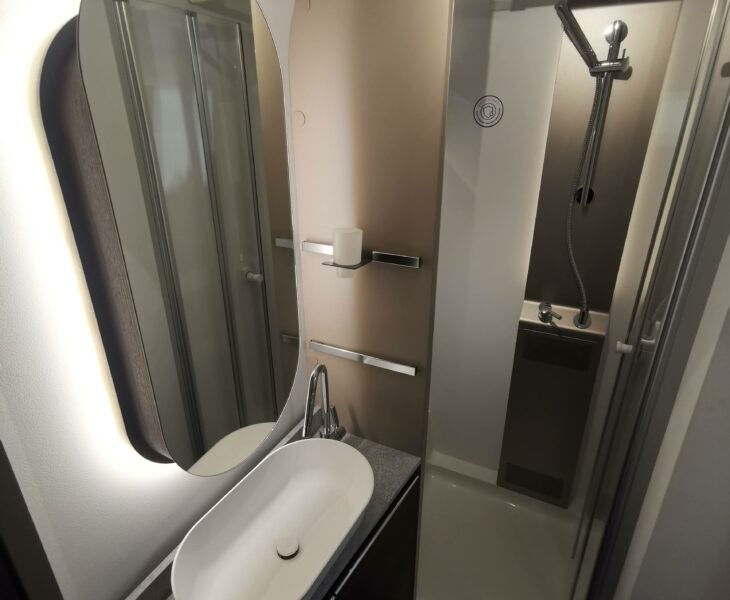 ADRIA ALPINA COLORADO 2023 WASHROOM