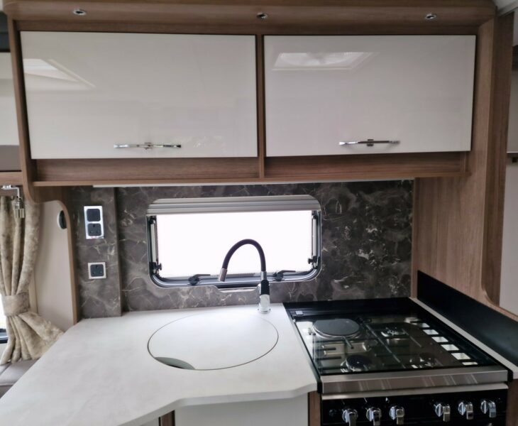 2025 COACHMAN VIP 575 KITCHEN