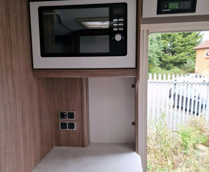 2025 COACHMAN VIP 575 KITCHEN
