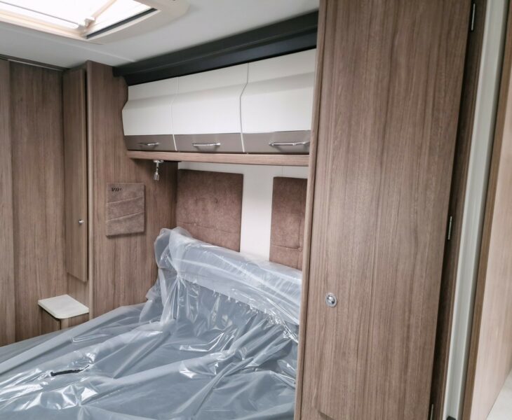 2025 COACHMAN VIP 575 BEDROOM