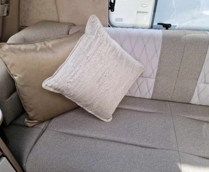 2025 BESSACARR 835 UPHOLSTREY