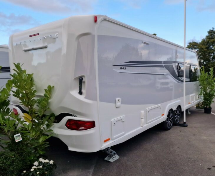 2025 BESSACARR 845 REAR O/S