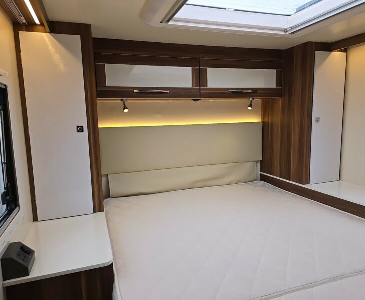 2017 ROLLERTEAM TLINE 740 BEDROOM