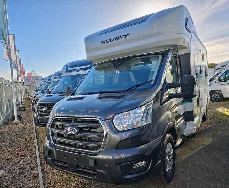 2025 VOYAGER 475  FRONT O/S