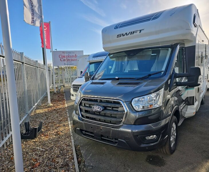 2025 VOYAGER 494 FRONT O/S