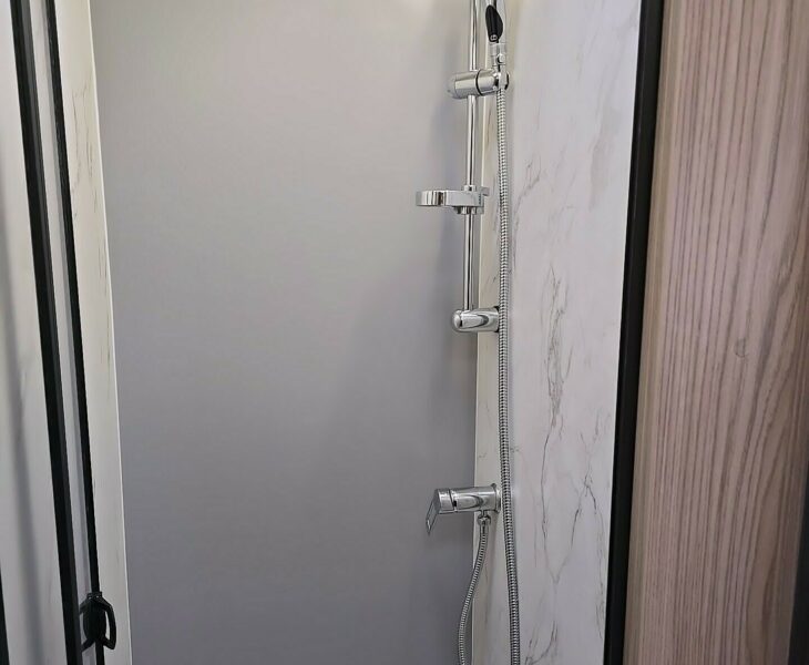 2025 SWIFT VOYAGER 594 SHOWER