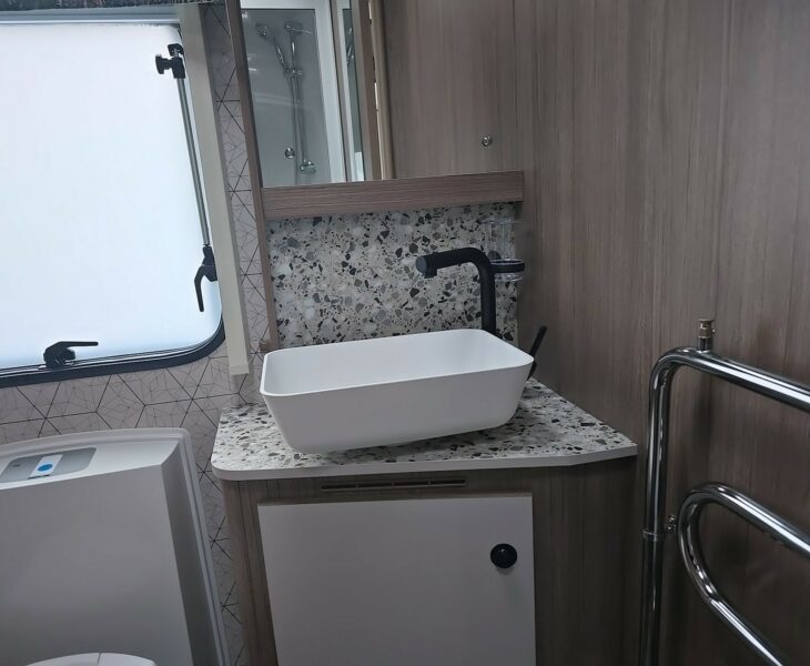 2025 COACHMAN ACADIA 545 SINK