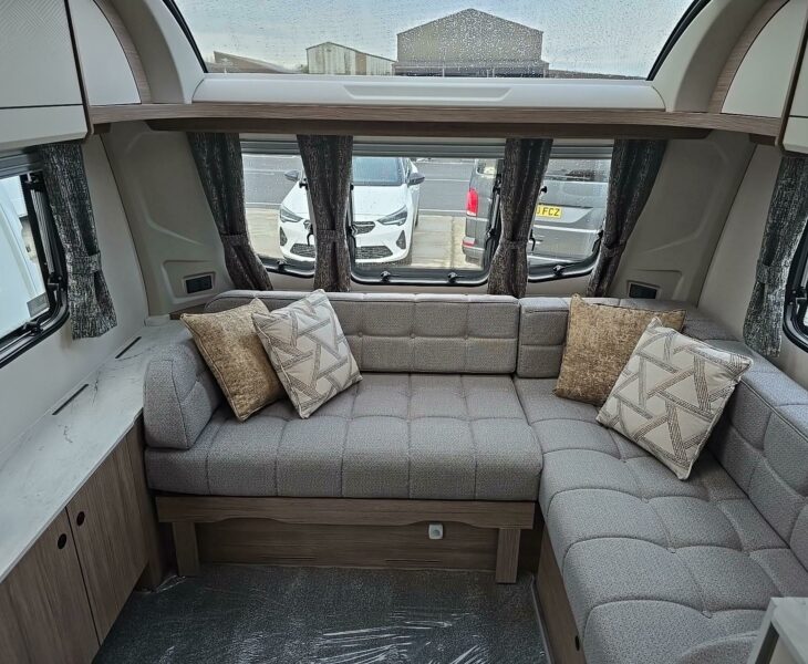 2025 Acadia 675 Xtr Lounge