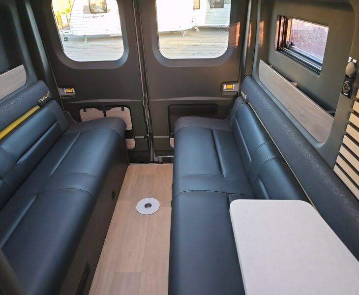 2025 TREKKER XL LOUNGE SEATING