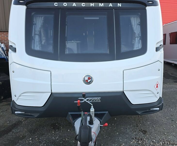 2025 Laser Xtra 875 Front