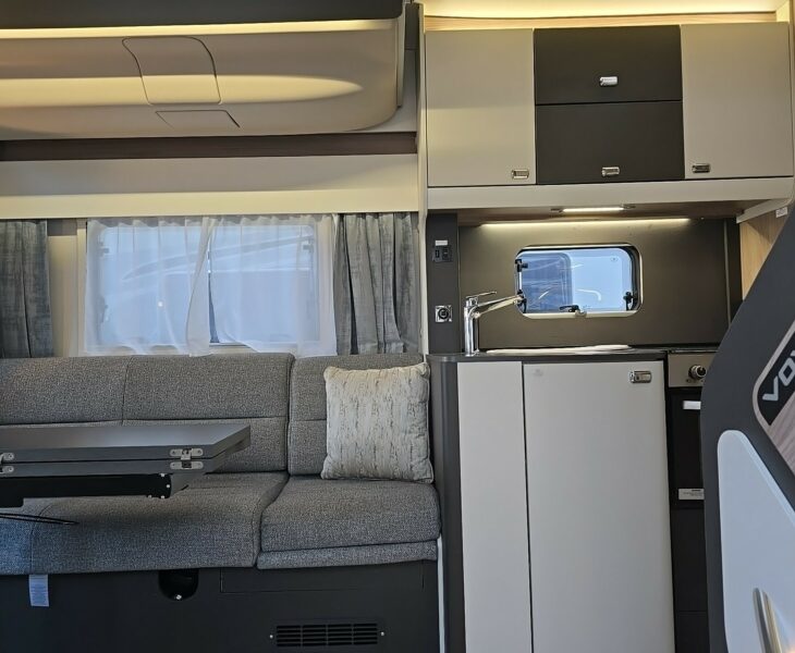 2023 SWIFT VOYAGER 540 ENTRANCE