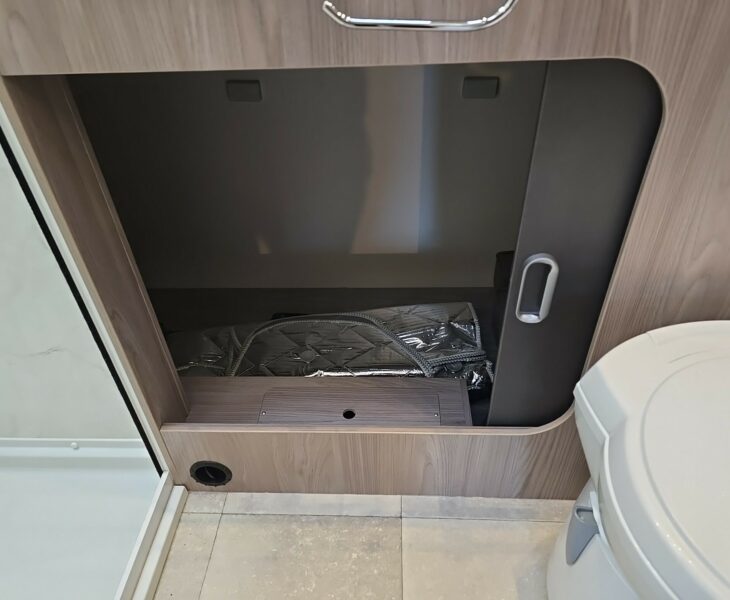 2023 SWIFT VOYAGER 540 WASHROOM