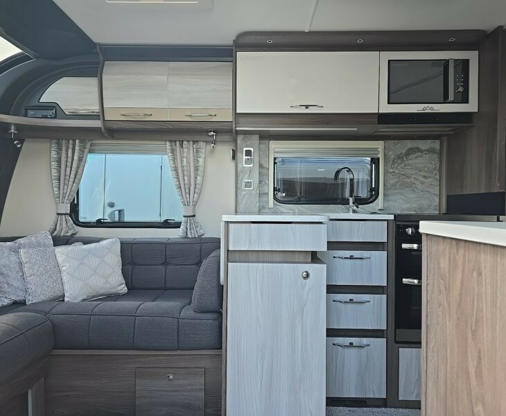 2023 COACHMAN LUSSO 1 ENTRANCE