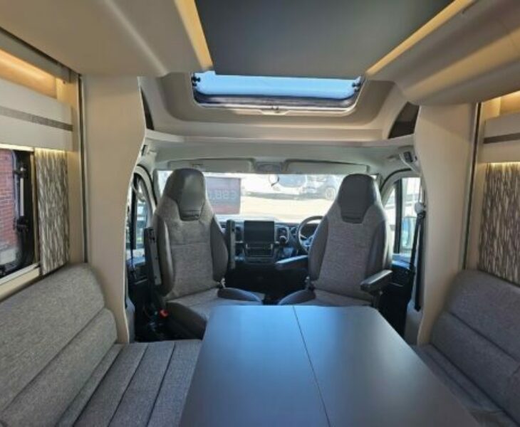 2025 SWIFT ESCAPE 640 LOUNGE