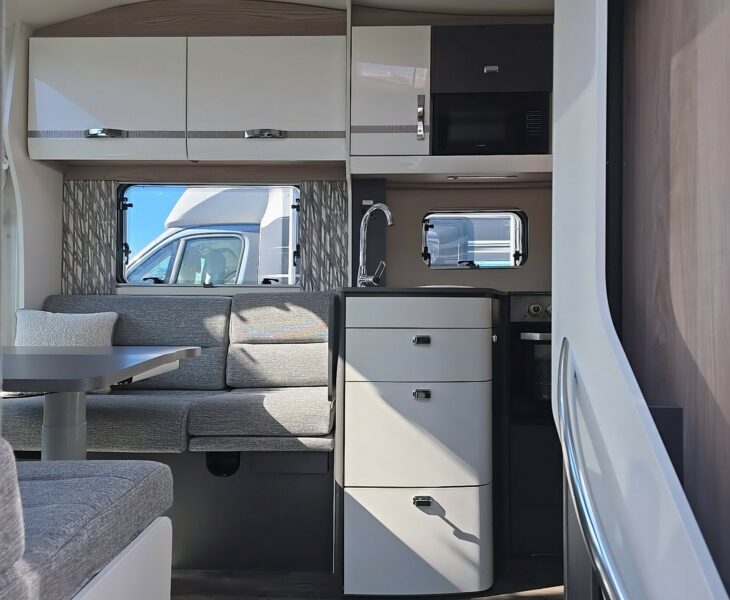 2025 SWIFT ESCAPE 684 ENTRANCE