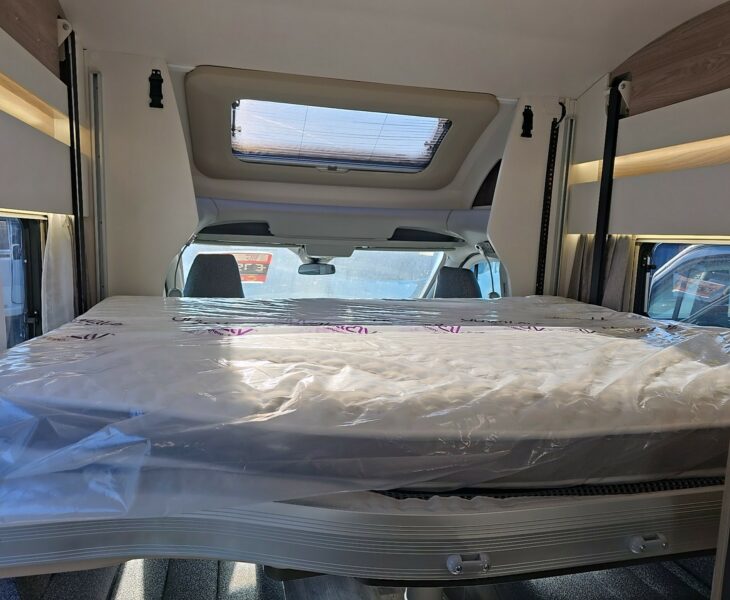 DROP DOWNBED