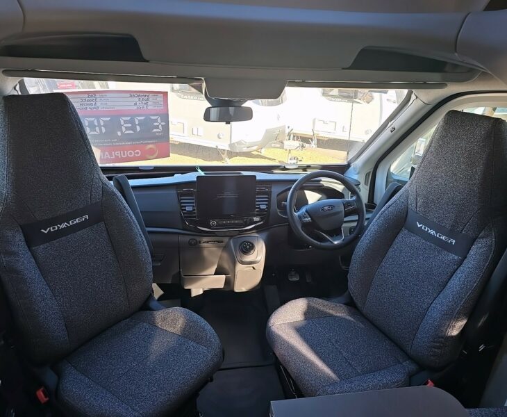 2025 SWIFT VOYAGER 505 PILOT SEATS