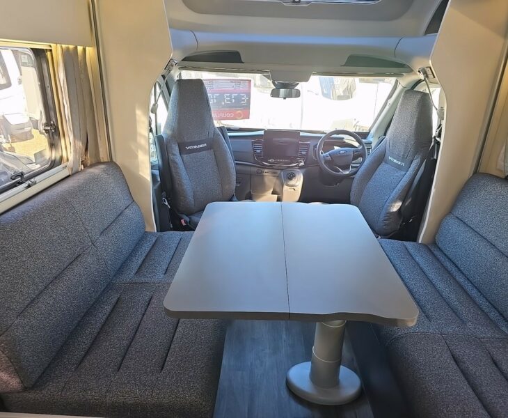 2025 SWIFT VOYAGER 505 SEATING