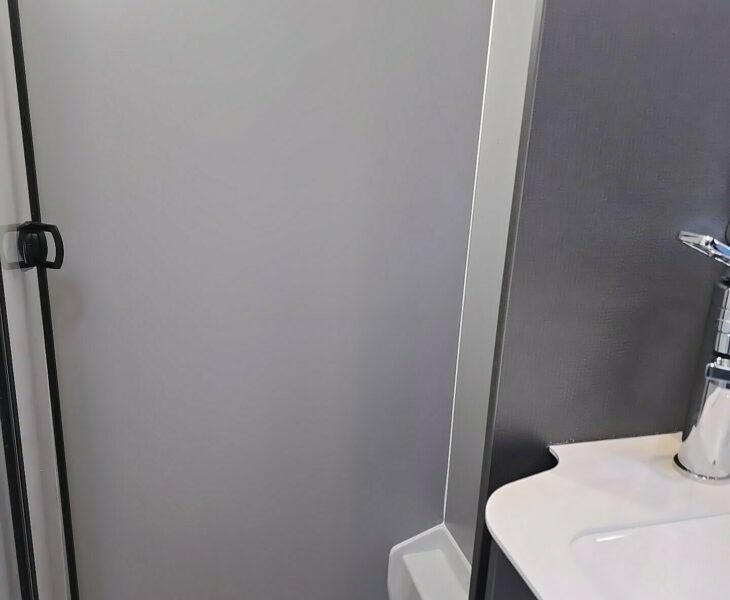 2025 SWIFT VOYAGER 505 WASHROOM