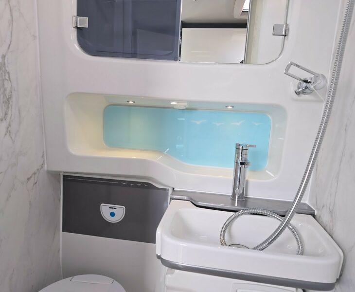 2025 SWIFT ASCARI 384 WASHROOM