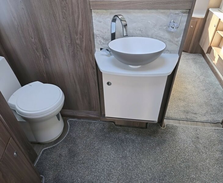 2022 COACHMAN LASER XCEL 850 WASHROOM