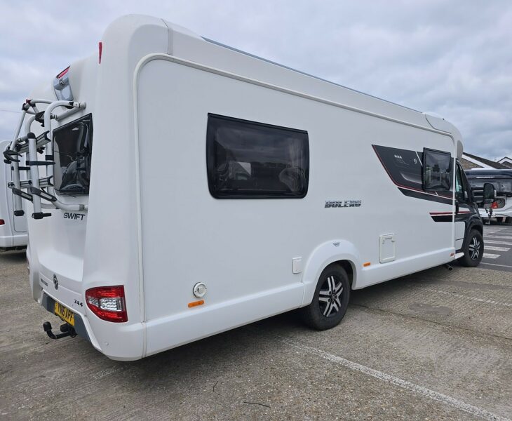 2016 SWIFT BOLERO 744 REAR O/S