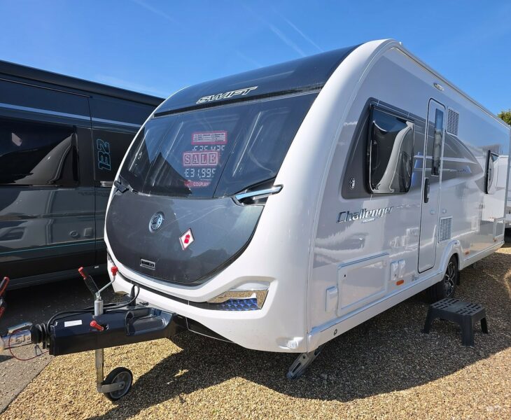 2025 SWIFT CHALLENGER EXCLUSIVE 560 FRONT N/S