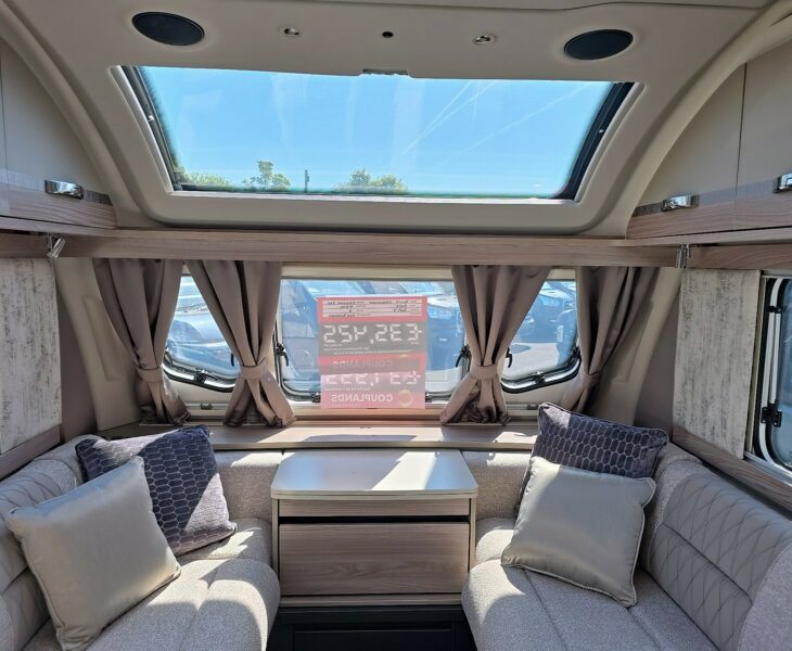 2025 SWIFT CHALLENGER EXCLUSIVE 560 LOUNGE