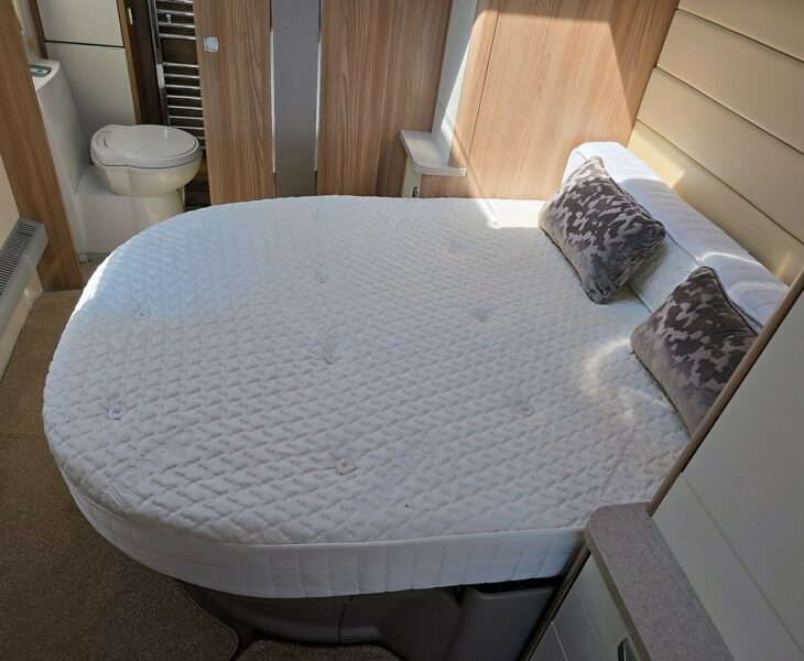 2016 BESSACARR CAMEO 580 BED