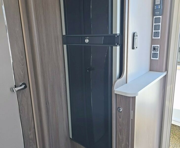 2022 COACHMAN LASER 665 FRIDGE