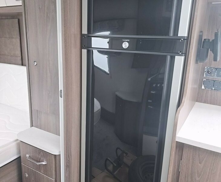 2022 COACHMAN LASER 875 XCEL FRIDGE