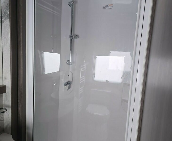 2022 COACHMAN LASER 875 XCEL SHOWER