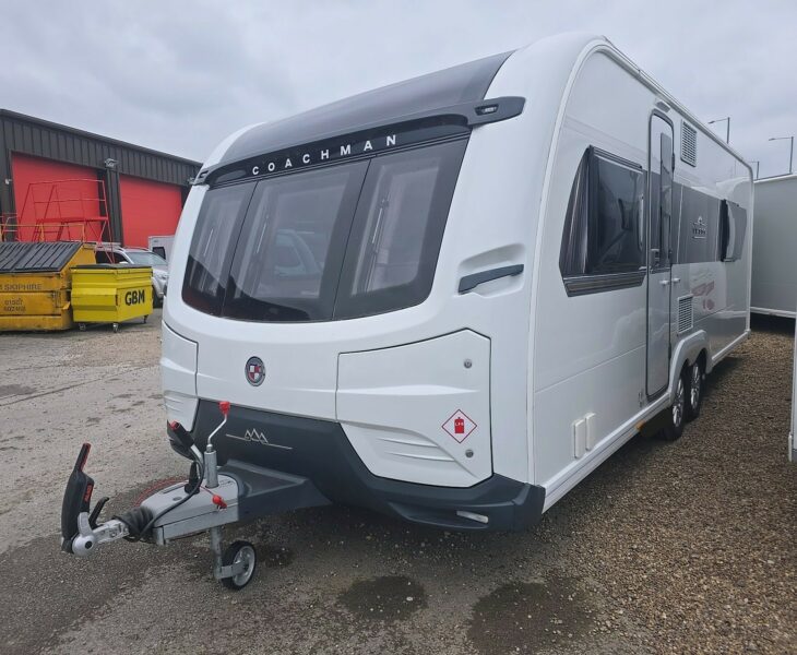 2022 COACHMAN LUSSO II FRONT N/S