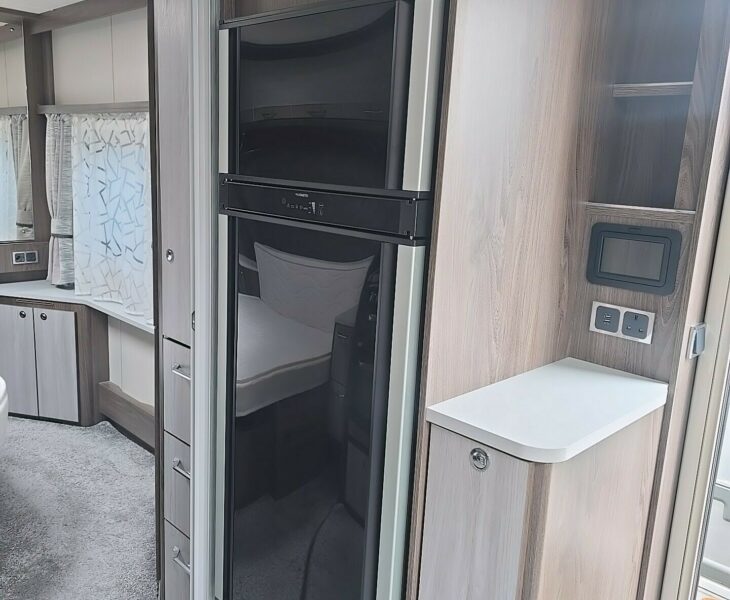 2022 COACHMAN LUSSO II FRIDGE