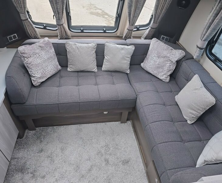 2022 COACHMAN LUSSO II LOUNGE VIEW