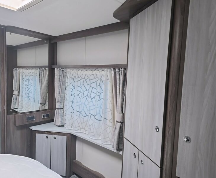 2022 COACHMAN LUSSO II BEDROOM