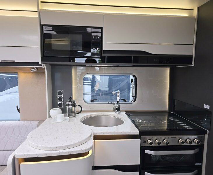 2025 BESSACARR 780 MICROWAVE