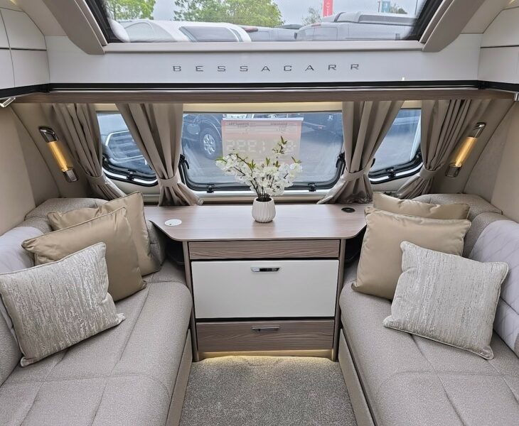 2025 BESSACARR 780 LOUNGE