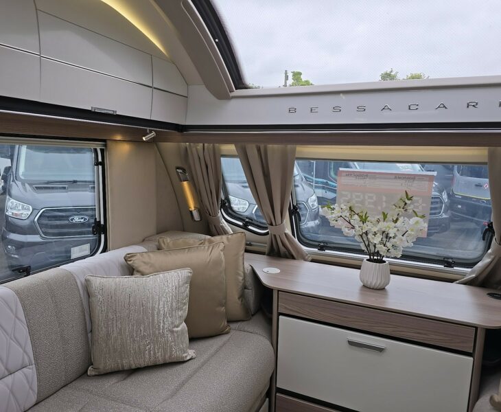 2025 BESSACARR 780 CUSHIONS