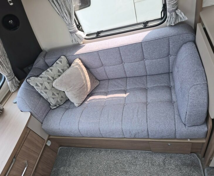 2020 COACHMAN LASER XCEL 875 SEAT