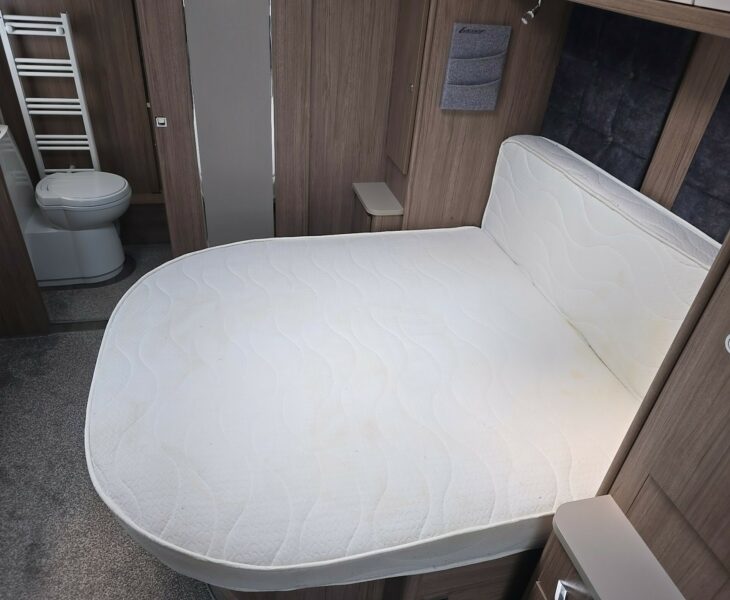 2020 COACHMAN LASER XCEL 875 BED
