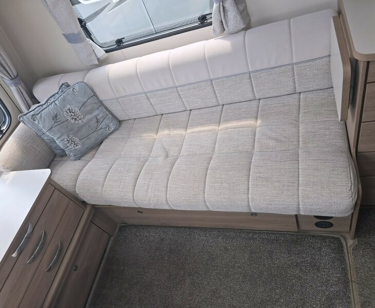 2018 COMPASS CASITA 860 SEAT