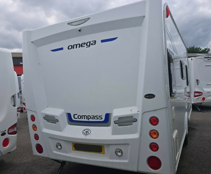 2014 COMPASS OMEGA 482 REAR O/S
