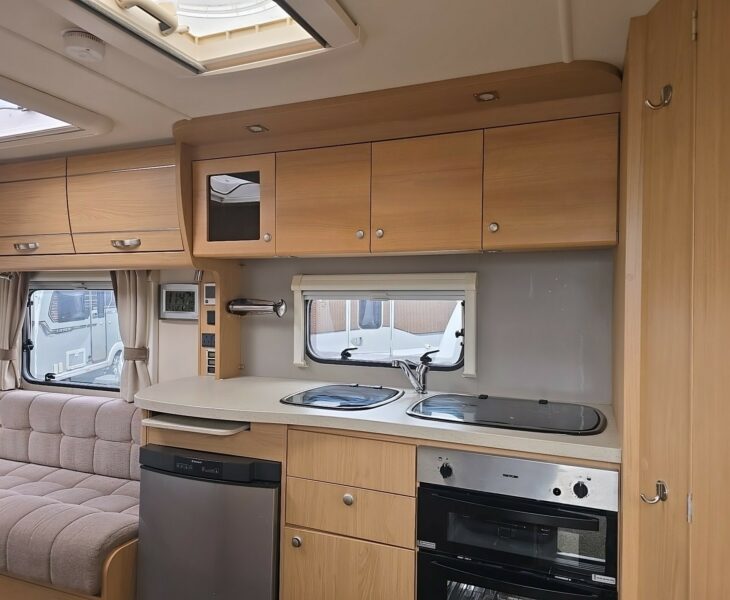 2014 COMPASS OMEGA 482 ENTRANCE