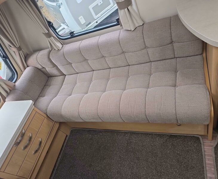 2014 COMPASS OMEGA 482 SEAT