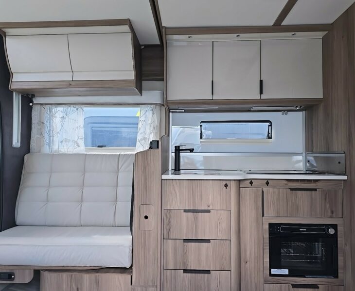 2025 COACHMAN TRAVEL MASTER 565 ENTRANCE
