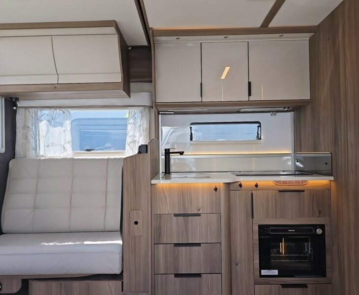 2025 COACHMAN TRAVEL MASTER 565 VIEW